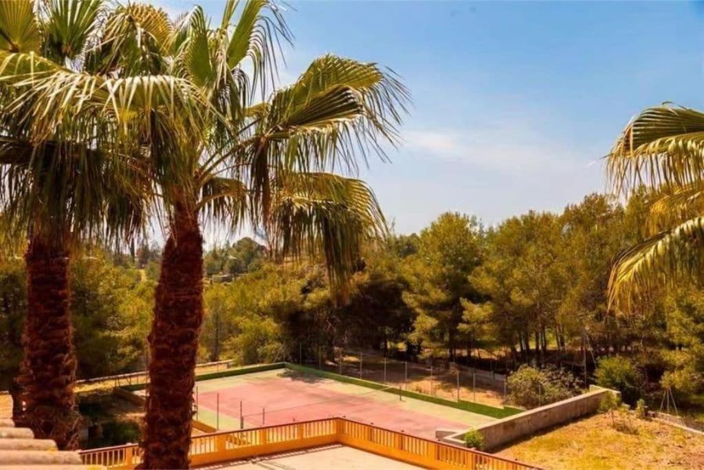 Villa Golf Sitges Vilanova i la Geltrú Exteriér fotografie